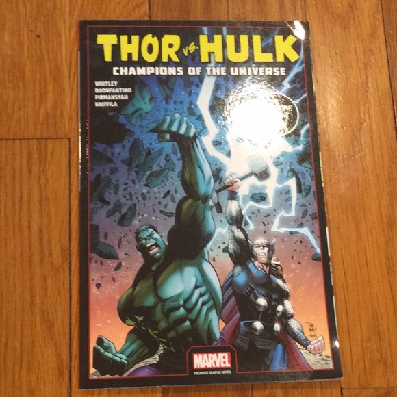 Marvel Graphic-Novel Book Bundle - Picture 5 of 16